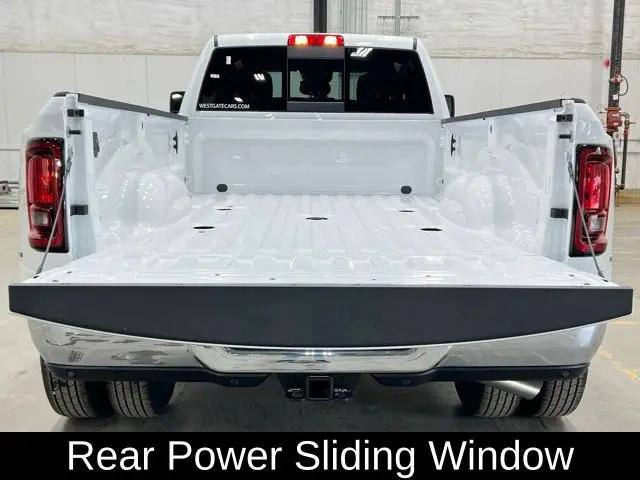 2026 Ram 3500 Tradesman Crew Cab 4x4 8 Box