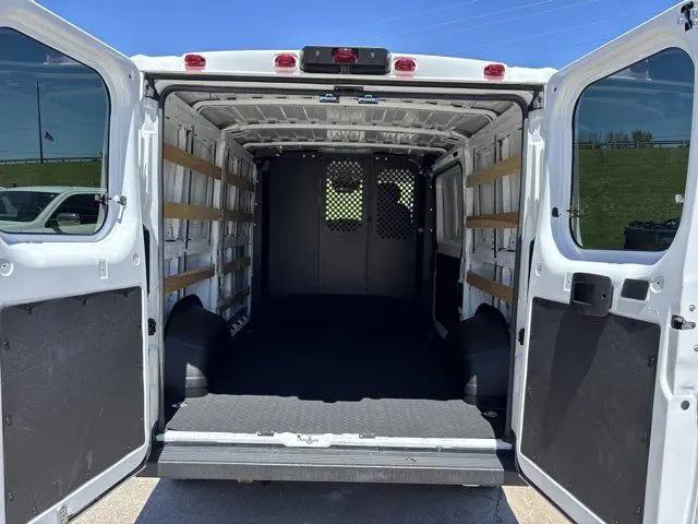 2025 Ram ProMaster 2500 Cargo Van Tradesman Low Roof 136" WB w/Pass Seat