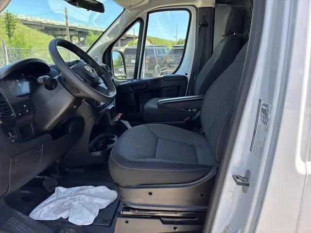 2025 Ram ProMaster 2500 Cargo Van Tradesman Low Roof 136" WB w/Pass Seat