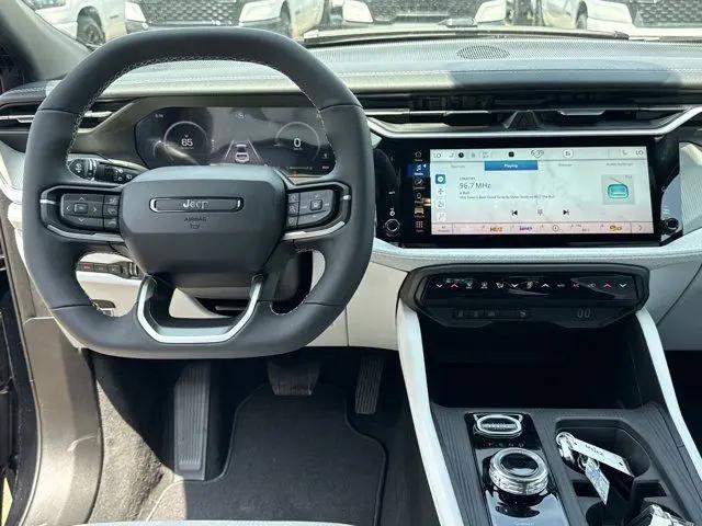 2026 Jeep Cherokee Laredo 4x4