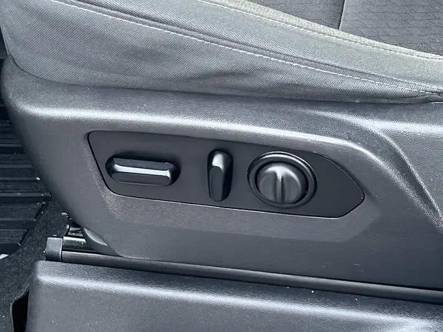 2021 GMC Sierra 1500 4WD Crew Cab Short Box Elevation