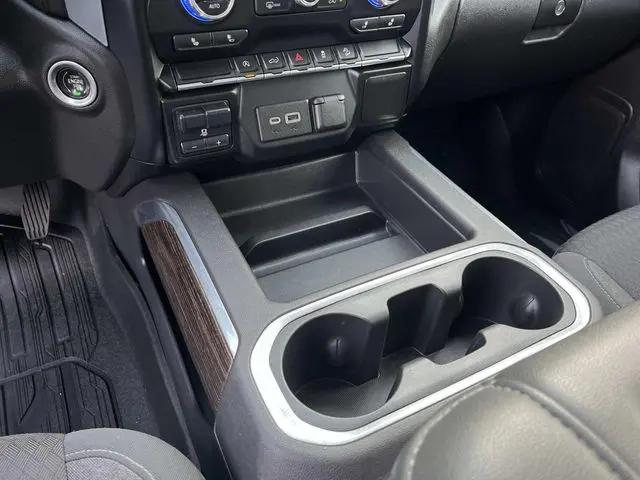 2021 GMC Sierra 1500 4WD Crew Cab Short Box Elevation