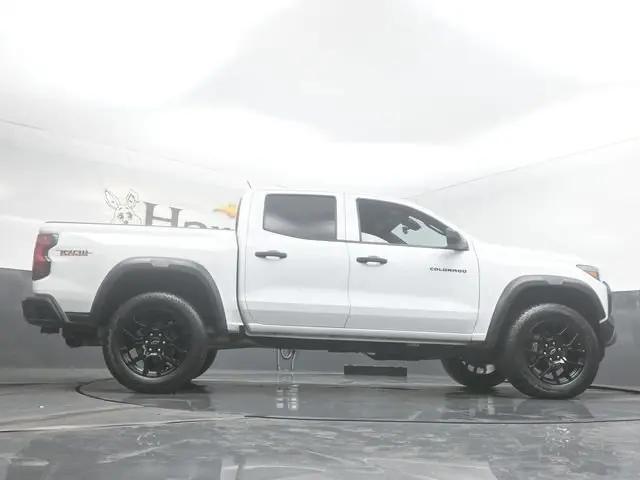 2023 Chevrolet Colorado 4WD Crew Cab Short Box Trail Boss