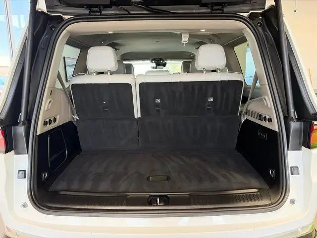 2024 Jeep Wagoneer Series III 4x4