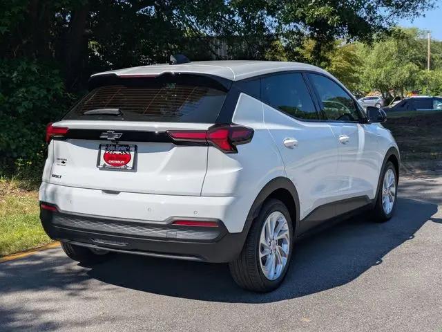 2027 Chevrolet Bolt LT FWD