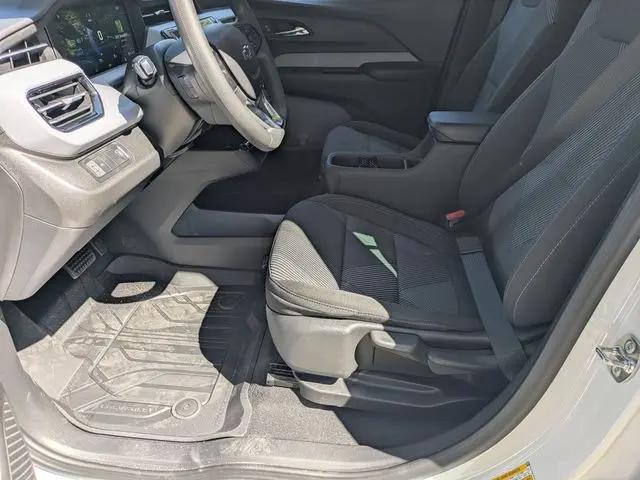 2027 Chevrolet Bolt LT FWD