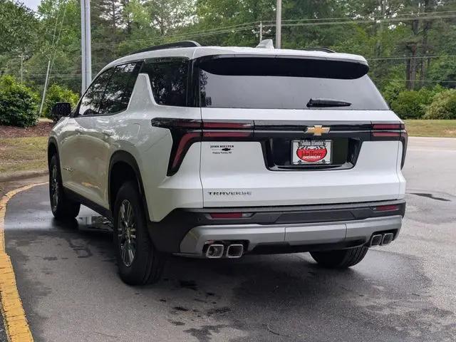 2026 Chevrolet Traverse FWD LT
