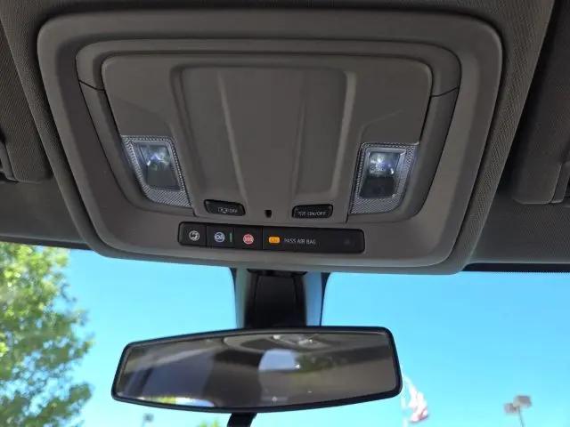 2020 Chevrolet Silverado 1500 2WD Crew Cab Short Bed RST