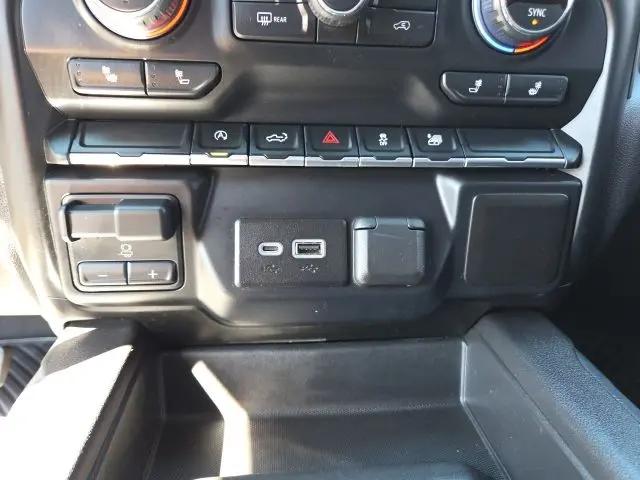 2020 Chevrolet Silverado 1500 2WD Crew Cab Short Bed RST