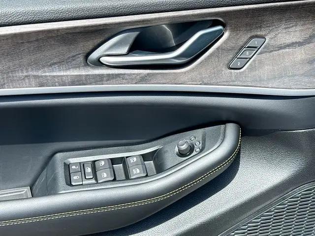 2026 Jeep Grand Cherokee 85th Anniversary Edition