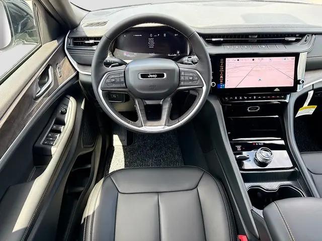 2026 Jeep Grand Cherokee 85th Anniversary Edition