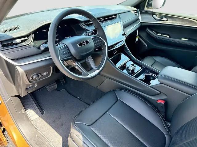2026 Jeep Grand Cherokee Limited 4x2
