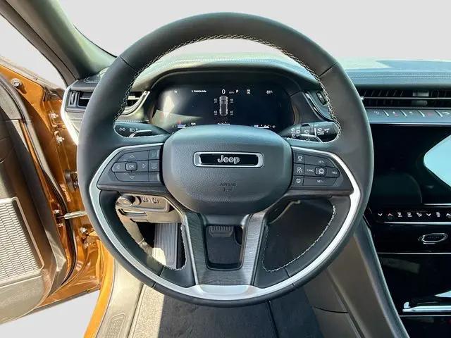 2026 Jeep Grand Cherokee Limited 4x2