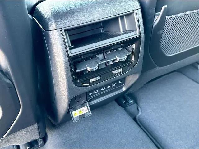 2026 Jeep Grand Cherokee Limited 4x2