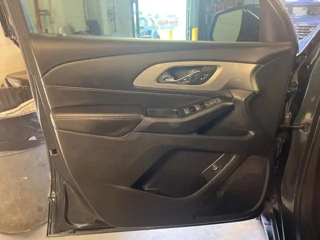 2020 Chevrolet Traverse AWD LT Cloth