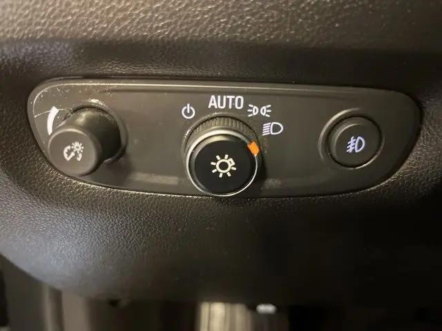 2020 Chevrolet Traverse AWD LT Cloth