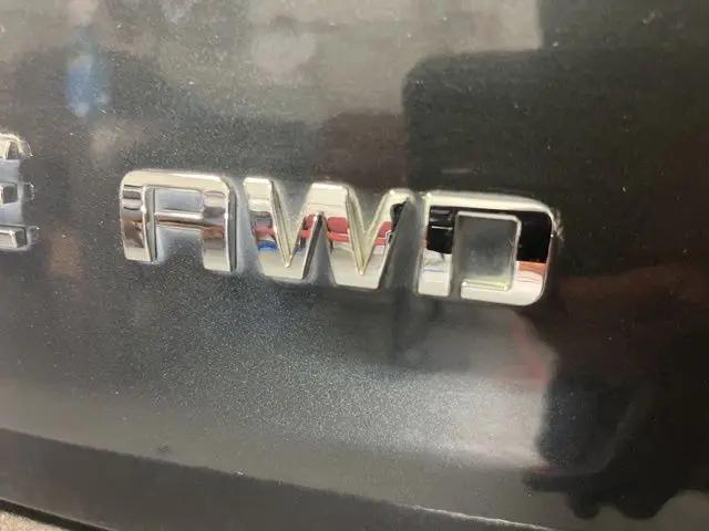 2020 Chevrolet Traverse AWD LT Cloth