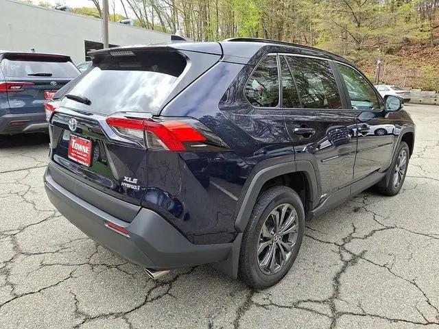 2024 Toyota RAV4 Hybrid XLE Premium