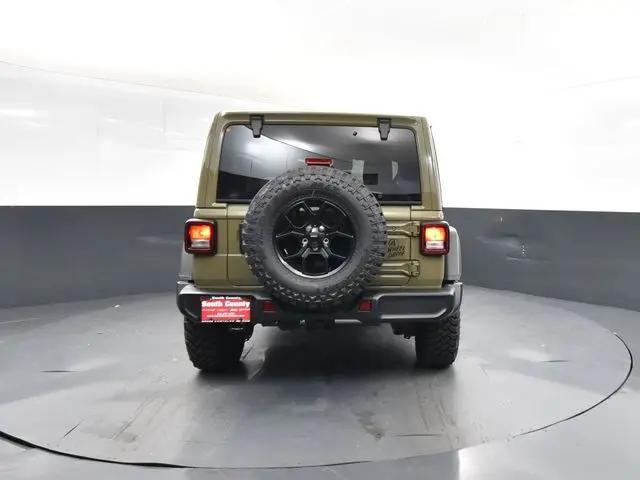 2025 Jeep Wrangler 4-Door Willys 4x4