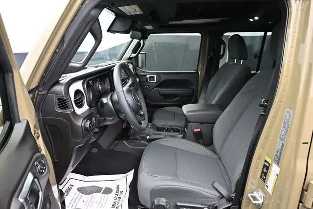 2025 Jeep Wrangler 4-Door Willys 4x4