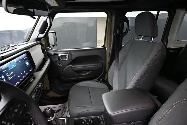 2025 Jeep Wrangler 4-Door Willys 4x4