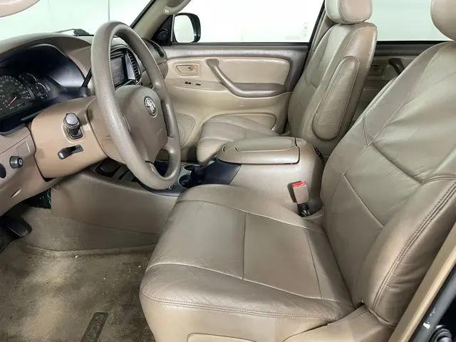 2003 Toyota Sequoia SR5 V8