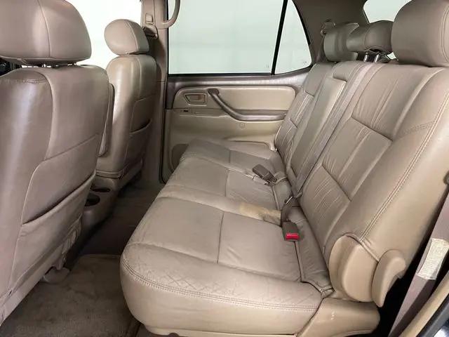 2003 Toyota Sequoia SR5 V8