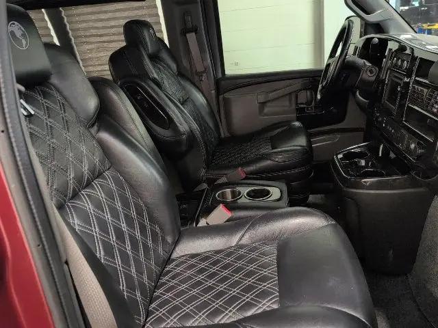 2021 Chevrolet Express Passenger RWD 2500 Regular Wheelbase LS