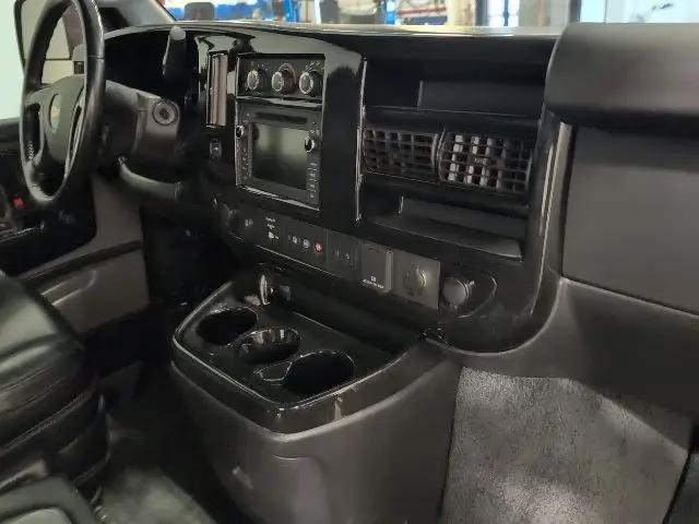 2021 Chevrolet Express Passenger RWD 2500 Regular Wheelbase LS