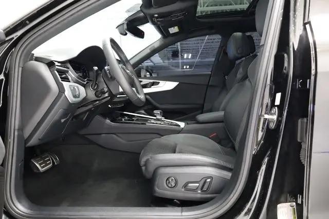 2023 Audi A4 Premium Plus 45 TFSI S line quattro S tronic