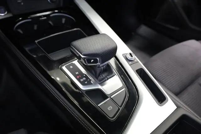 2023 Audi A4 Premium Plus 45 TFSI S line quattro S tronic