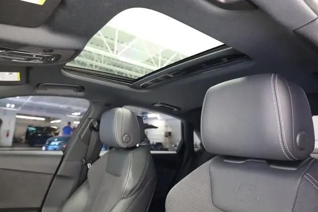 2023 Audi A4 Premium Plus 45 TFSI S line quattro S tronic