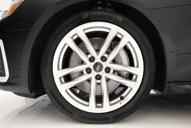 2023 Audi A4 Premium Plus 45 TFSI S line quattro S tronic