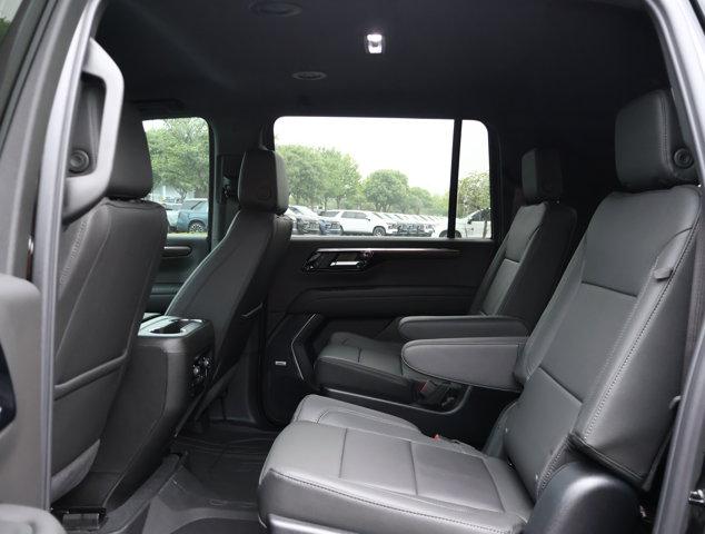 2026 Chevrolet Suburban LT, 4WD