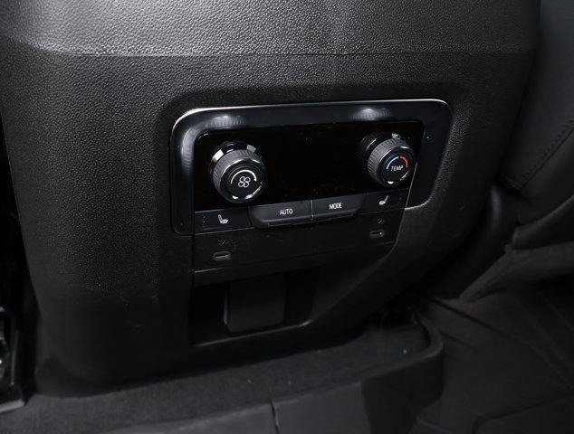 2026 Chevrolet Suburban LT, 4WD