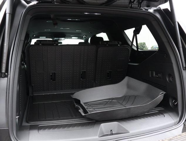 2026 Chevrolet Suburban LT, 4WD