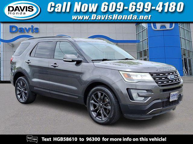 2017 Ford Explorer XLT 4WD's photo