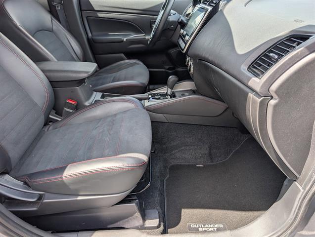 2024 Mitsubishi Outlander Sport S