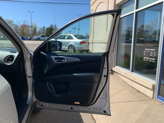2020 Nissan Pathfinder SL 4WD