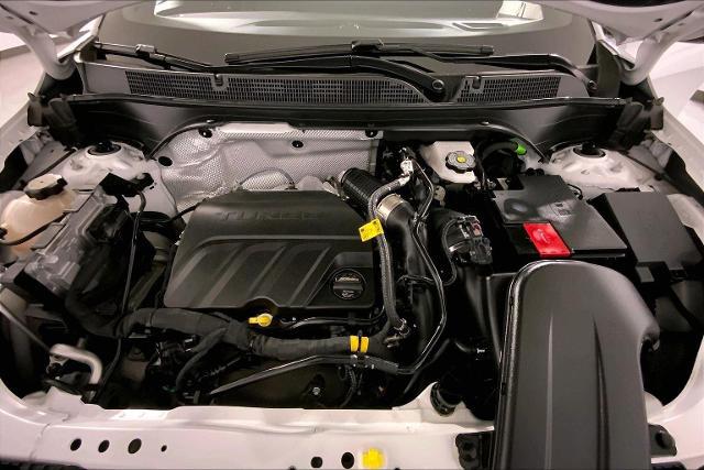 2025 Buick NV Sport Touring FWD