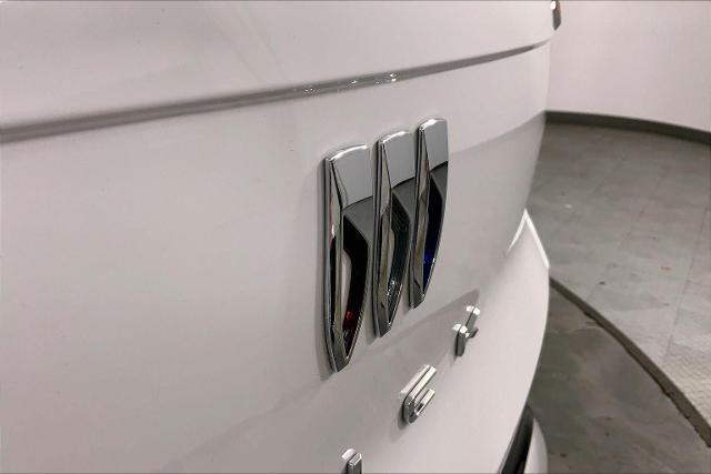 2025 Buick NV Sport Touring FWD