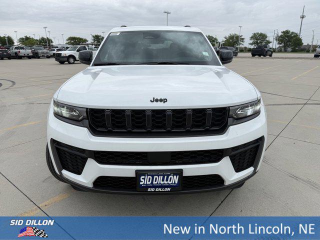 2026 Jeep Grand Cherokee L Altitude 4x4