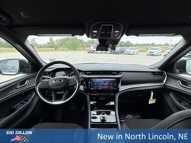 2026 Jeep Grand Cherokee L Altitude 4x4