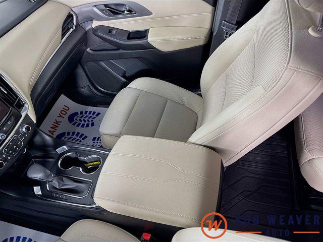 2023 Chevrolet Traverse AWD LT Cloth