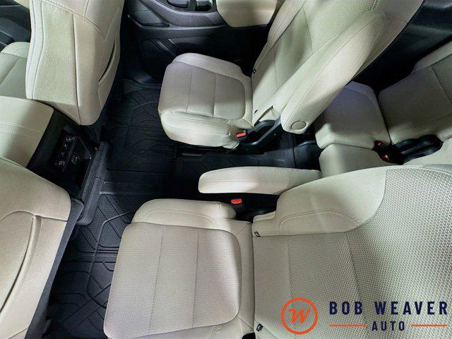 2023 Chevrolet Traverse AWD LT Cloth