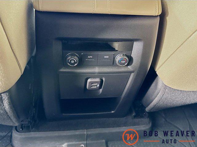 2023 Chevrolet Traverse AWD LT Cloth