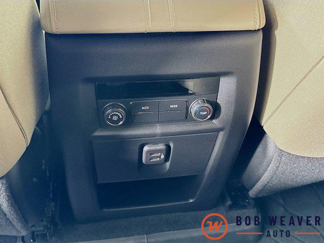 2023 Chevrolet Traverse AWD LT Cloth