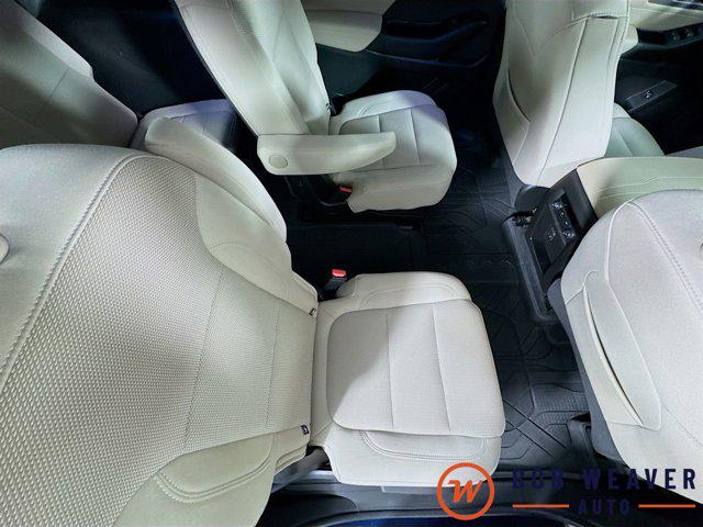 2023 Chevrolet Traverse AWD LT Cloth