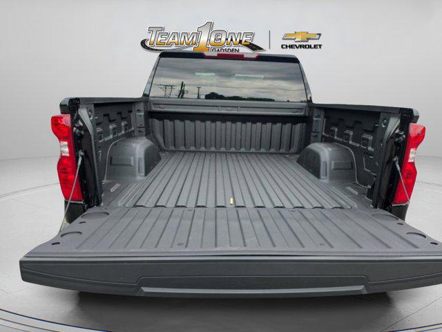 2026 Chevrolet Silverado 1500 4WD Crew Cab Short Bed Custom