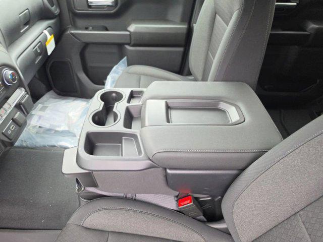 2026 Chevrolet Silverado 1500 4WD Crew Cab Short Bed Custom